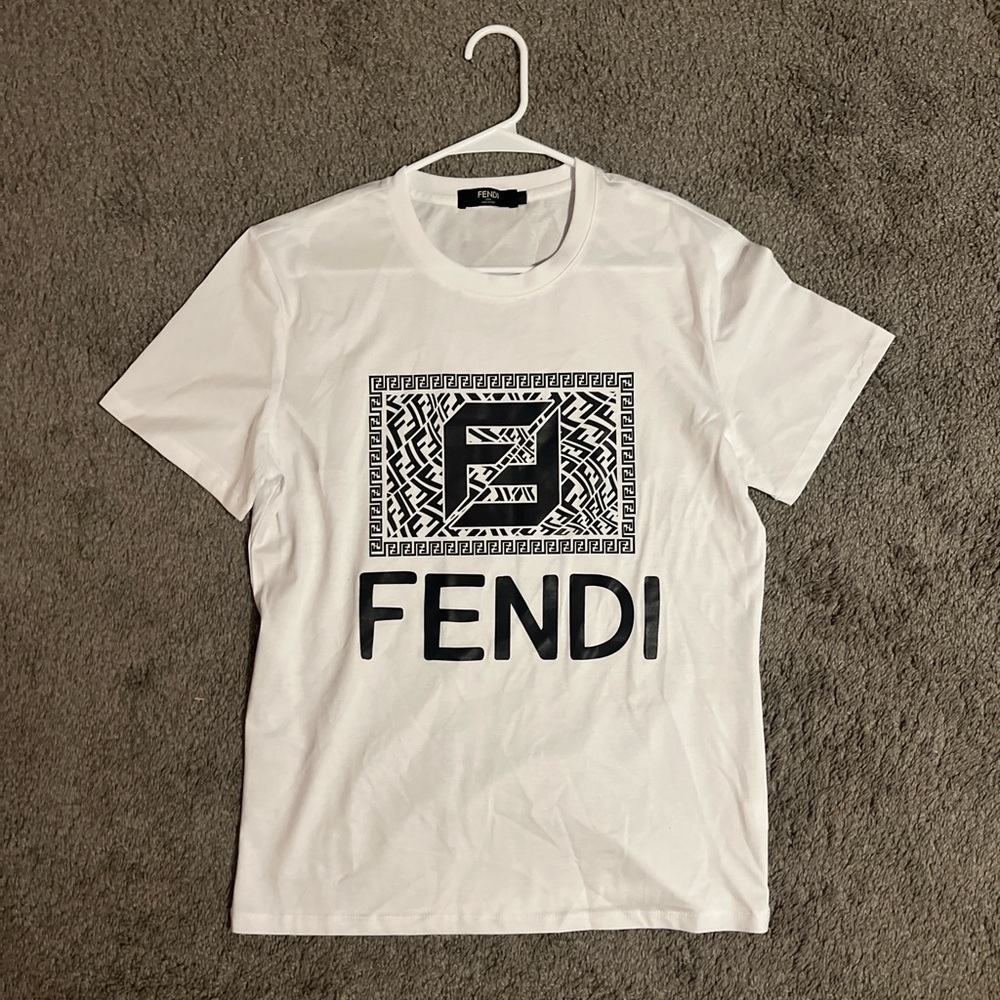 Fendi Made in Italy Logo Spell Out Designer T-shirt - size S